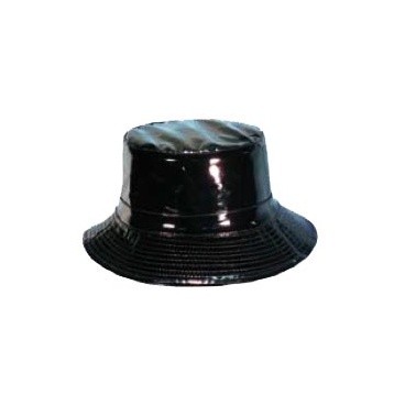 Chapeau de pluie verni