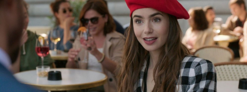 Les chapeaux dans la série Emily In Paris 